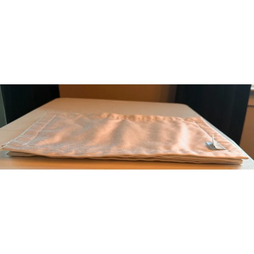 WATERFORD‎ LINENS CROSSHAVEN 4 PLACEMATS SET IVORY Quiet Luxury Mothers Day